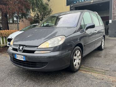 Peugeot 807 2.0 HDi FAP ST