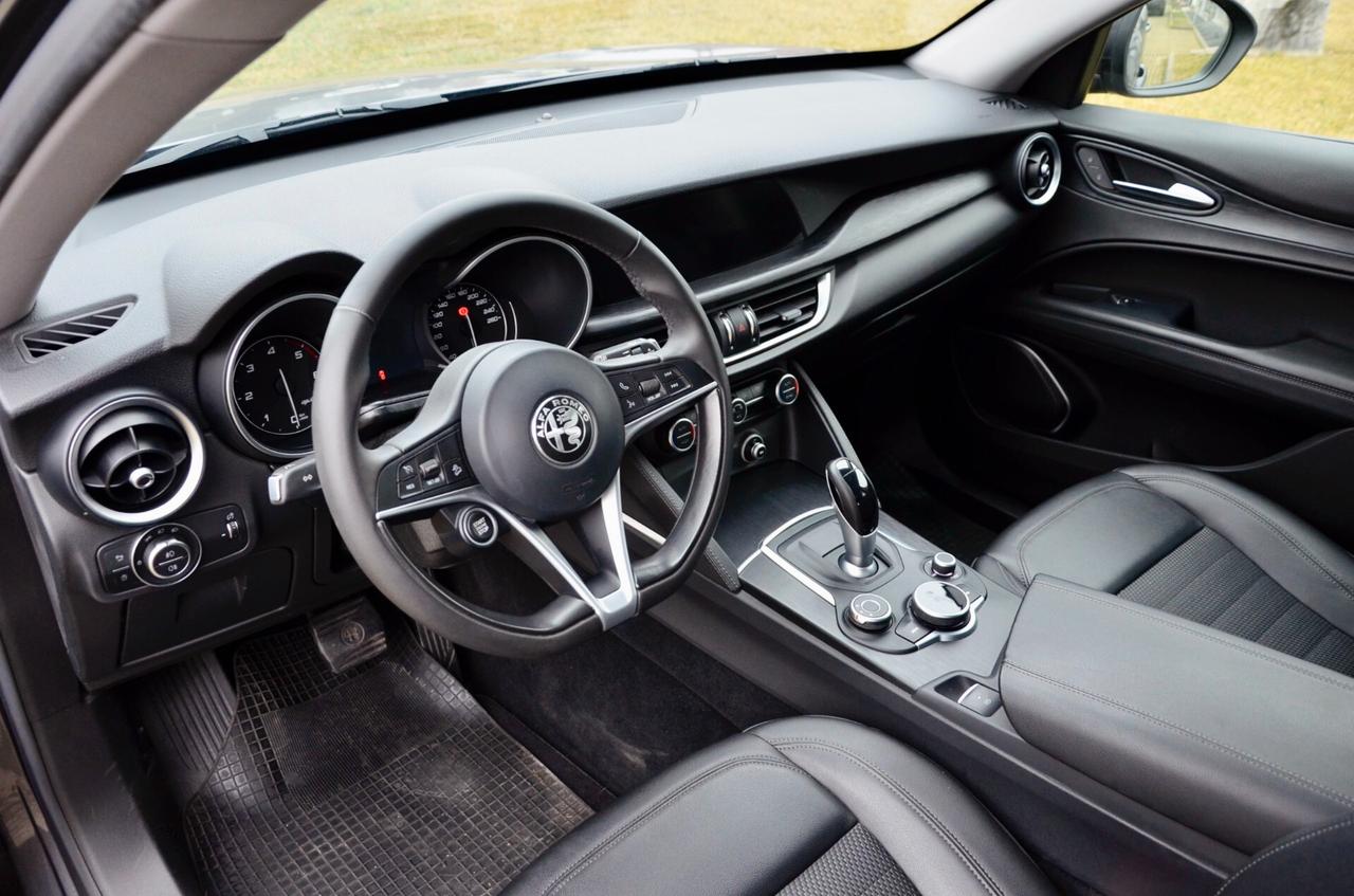 ALFA ROMEO STELVIO 2.2 t Q4 180cv AUTO, UFF ITALIANA, SERVICE CON FATTURE, 18", RETROCAMERA, PERMUTE