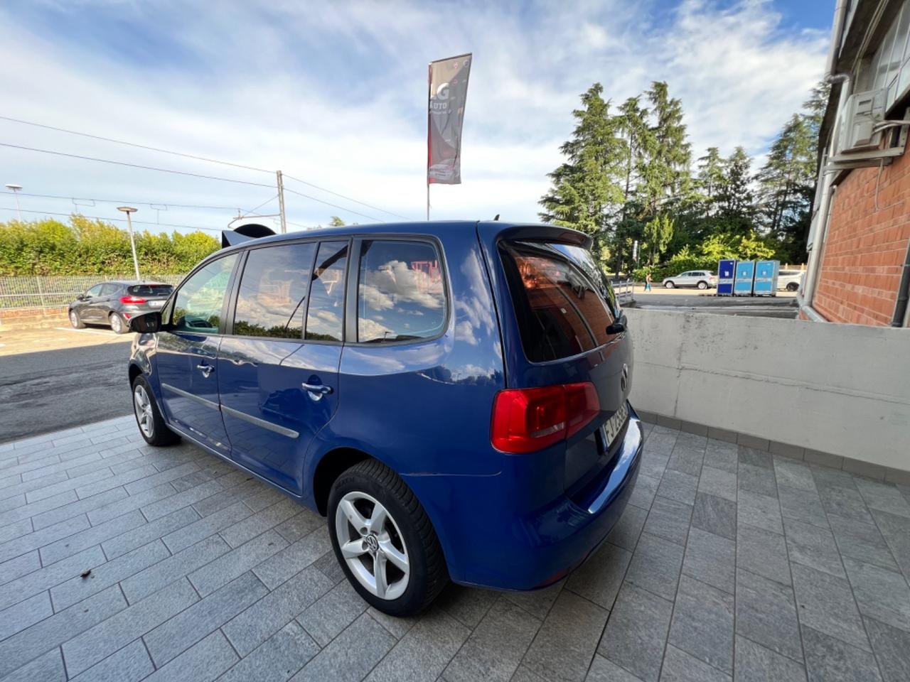 Volkswagen Touran 1.4 TSI DSG Highline EcoFuel