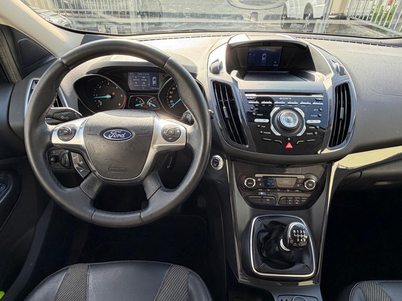 Ford Kuga 2.0 TDCI 140 CV 4WD Titanium