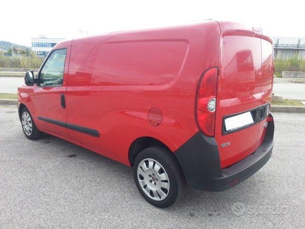 Fiat Doblo 1.4 T-Jet Nat.Pow. Maxi Lamierato SX