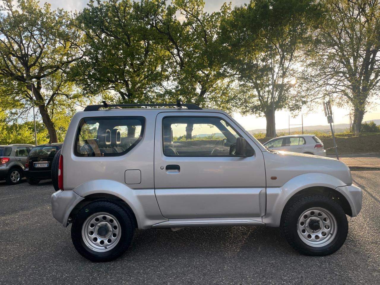 Suzuki Jimny 1.3i 16V cat 4WD JLX