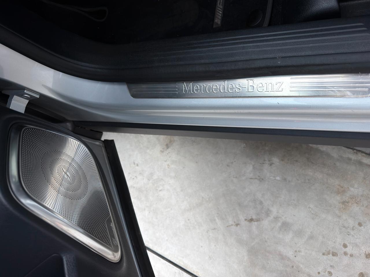 Mercedes-benz GLA 200 d 150 CV AMG Premium Plus UNICO PROPRIETARIO IVA ESPOSTA