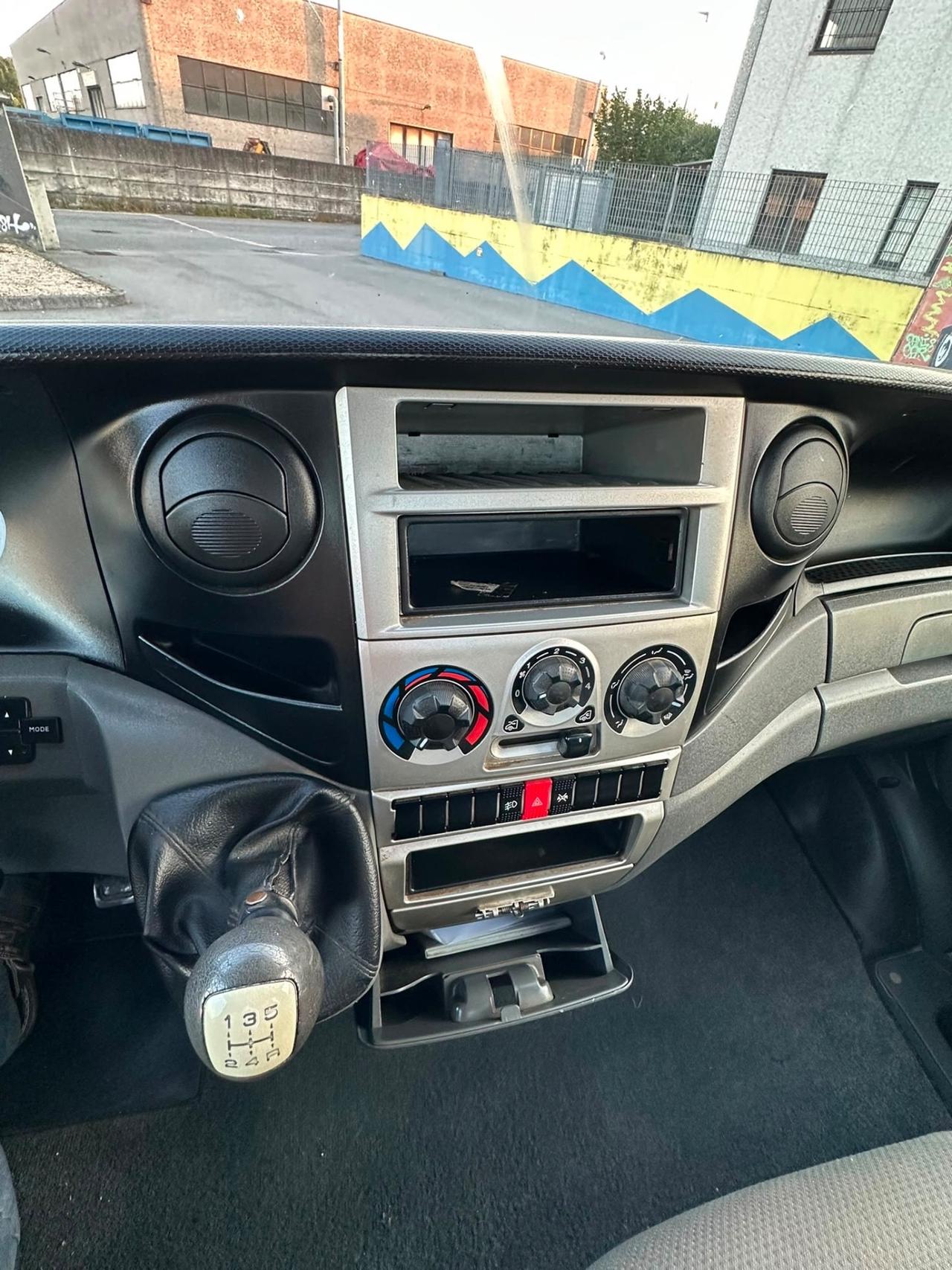 Iveco Dailly cassone fisso
