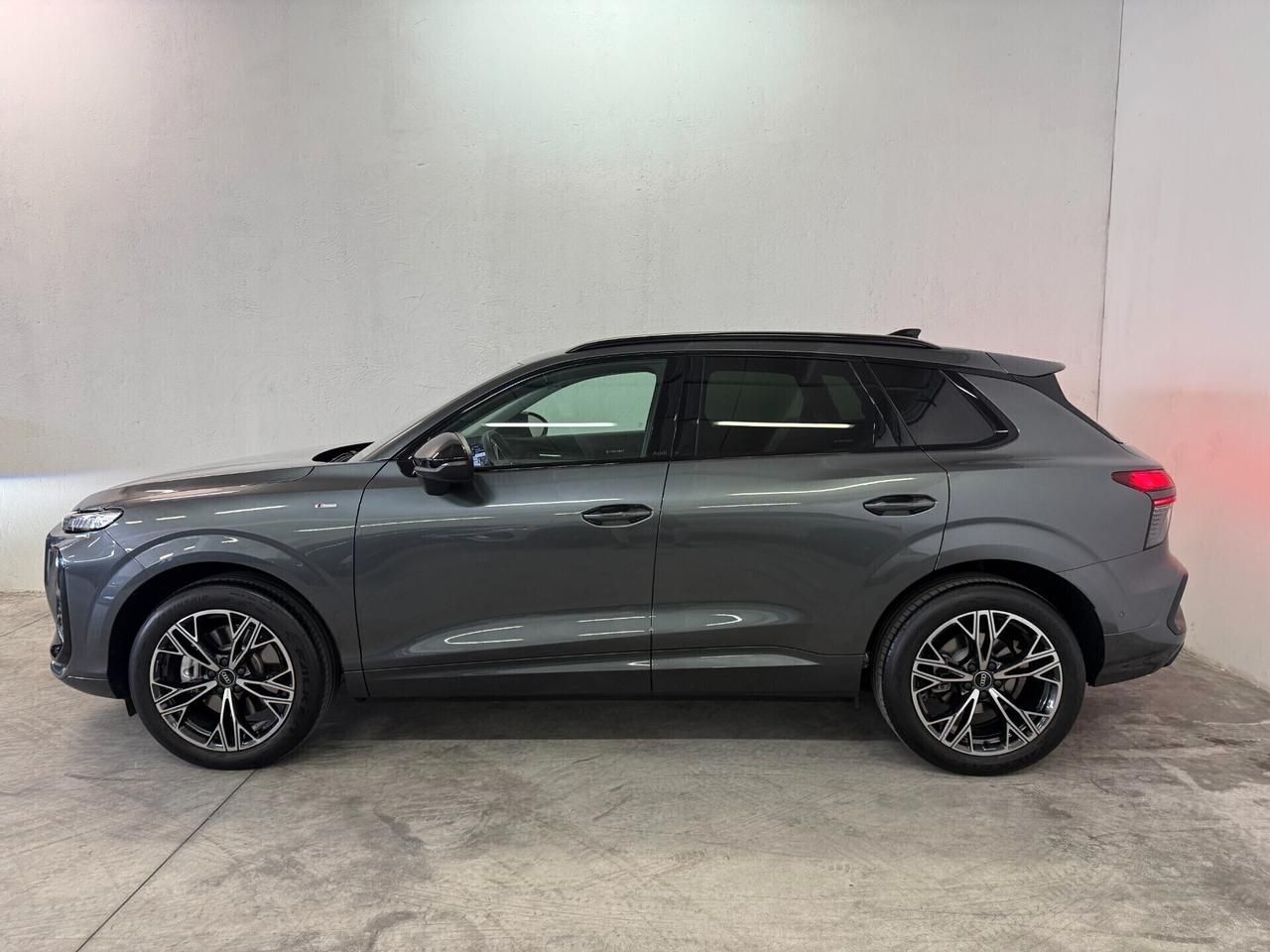 Audi Q3 Tdi S Line Edition 150cv S-Tronic UFFICIALE ITALIANA PRONTA CONSEGNA - PREZZO SENZA VINCOLI DI FINANZIAMENTO