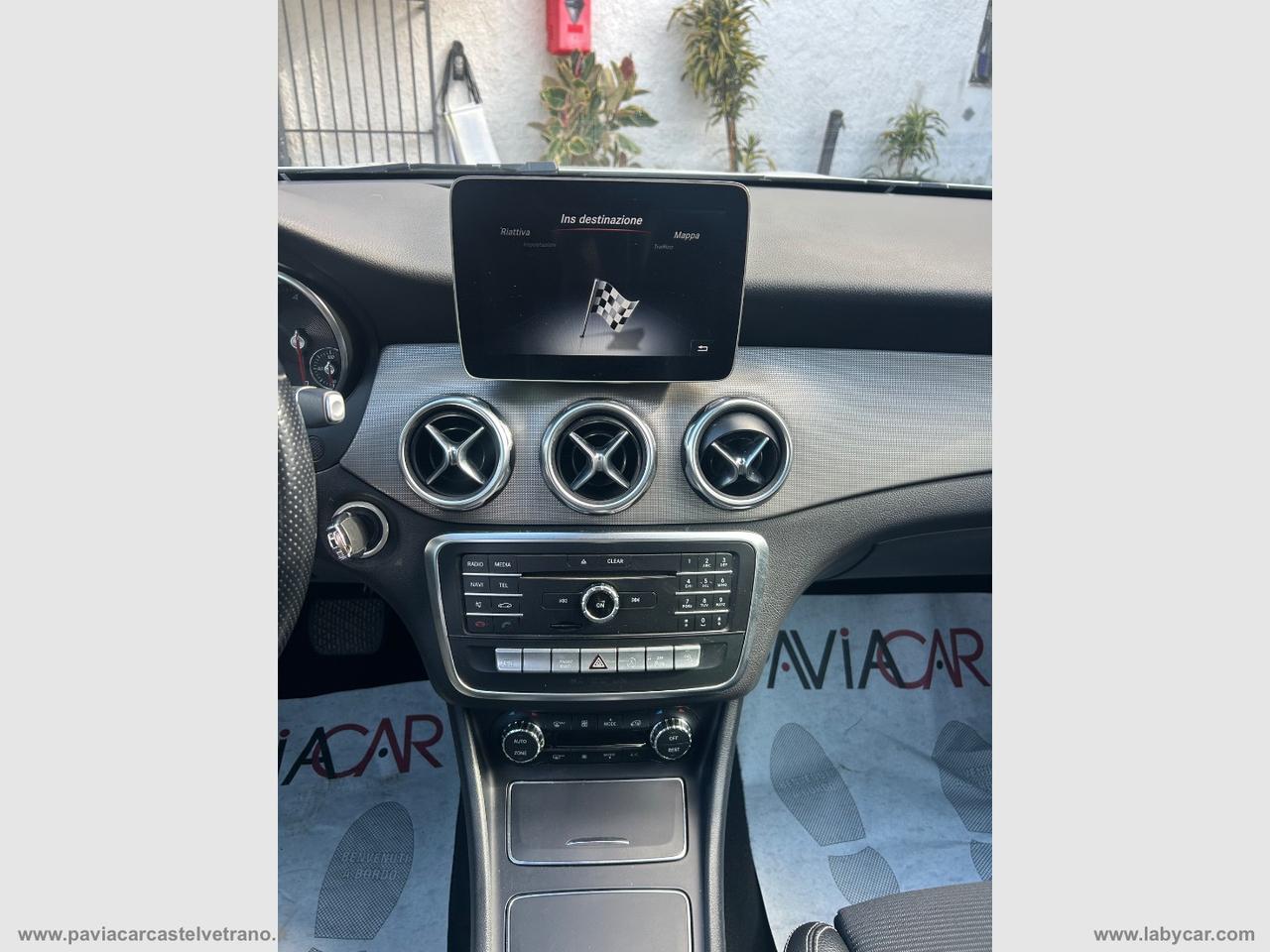 MERCEDES-BENZ GLA 220 d Automatic 4Matic Premium