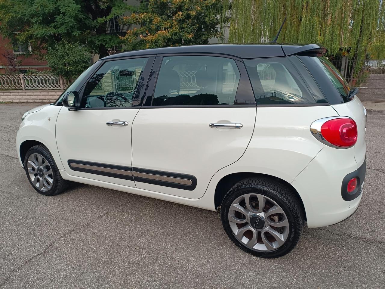 Fiat 500L Natural Power Lounge