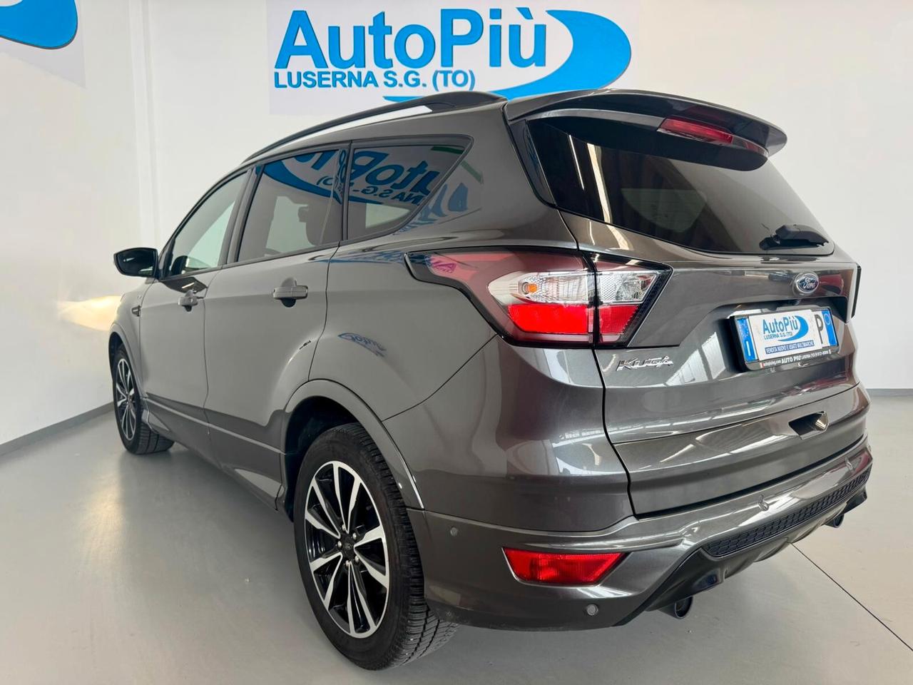 Ford Kuga 2.0 TDCI 150 CV S&S 4WD ST-Line