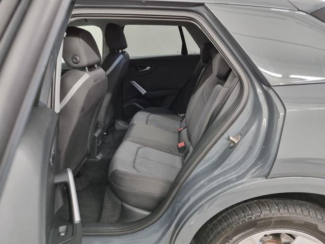 AUDI Q2 35 TFSI S tronic Identity Black