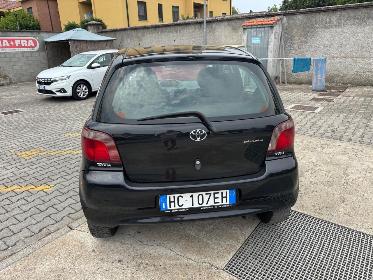 Toyota Yaris 1.0i 16V cat neopatentati 120000km