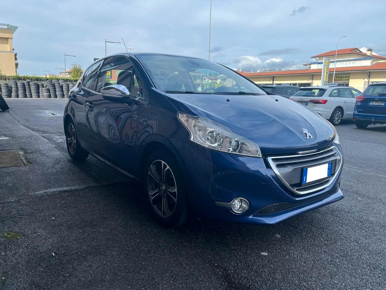 Peugeot 208 1.2 VTi 82 CV 3 porte Allure