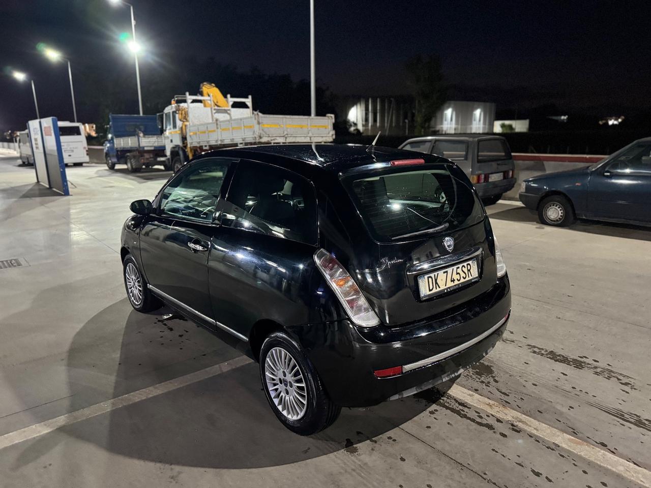 Lancia Ypsilon 1.3 MJT 75 CV Argento Diesel Neopatentati