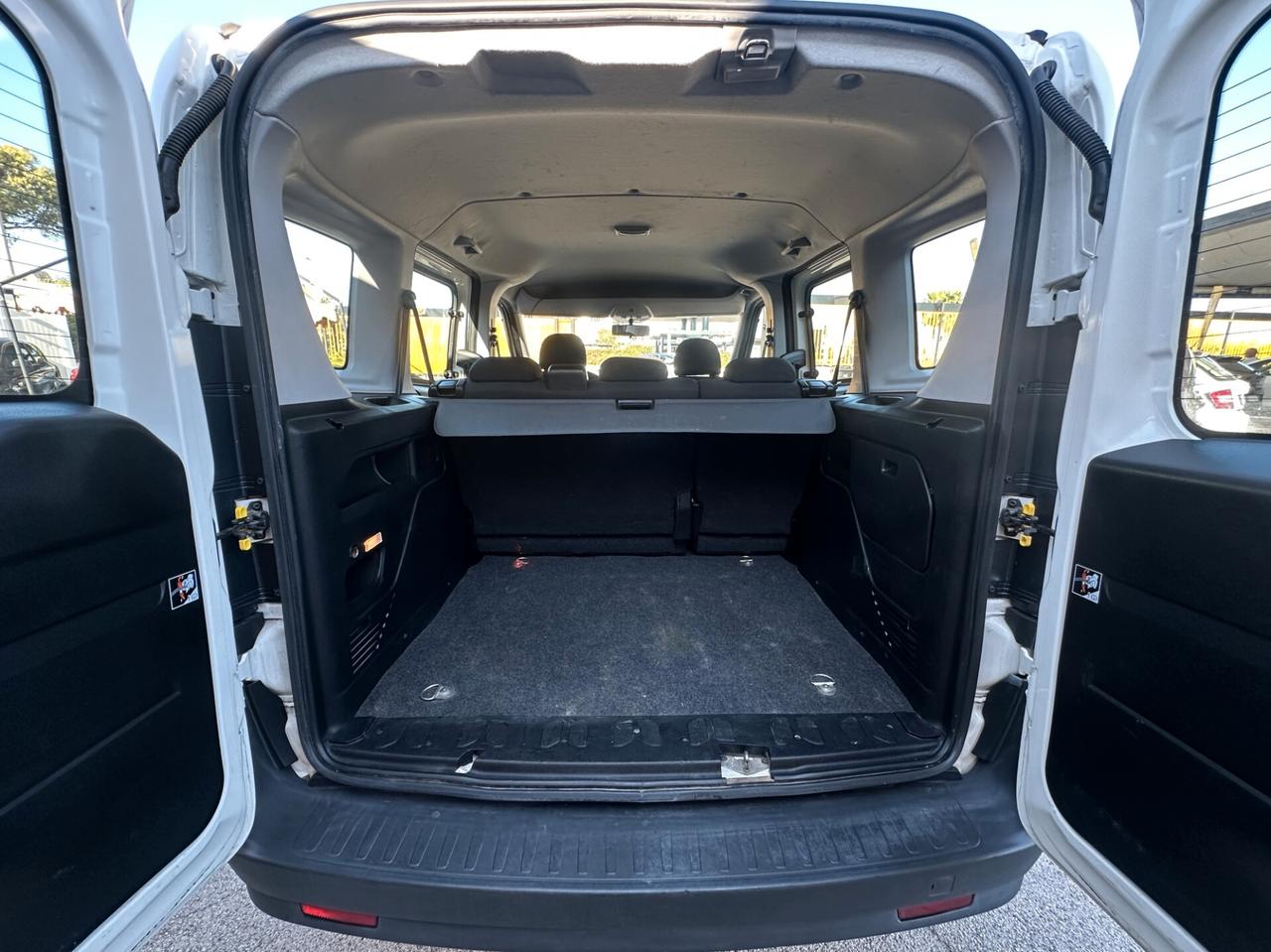 FIAT Doblò Cargo 1.3 MJT PC Combi N1 SX 5 POSTI