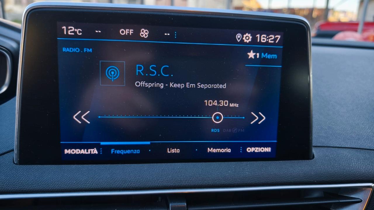 Peugeot 3008 BlueHDi 130 S&S EAT8 Active Pack