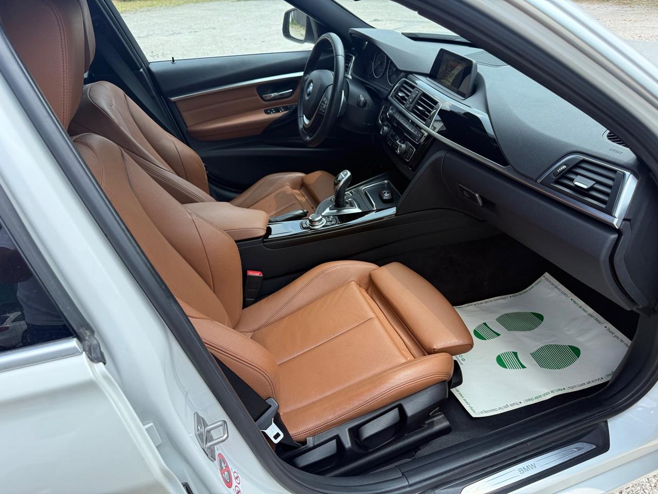 Bmw 320 320d Touring Sport Navi+Led+Pelle