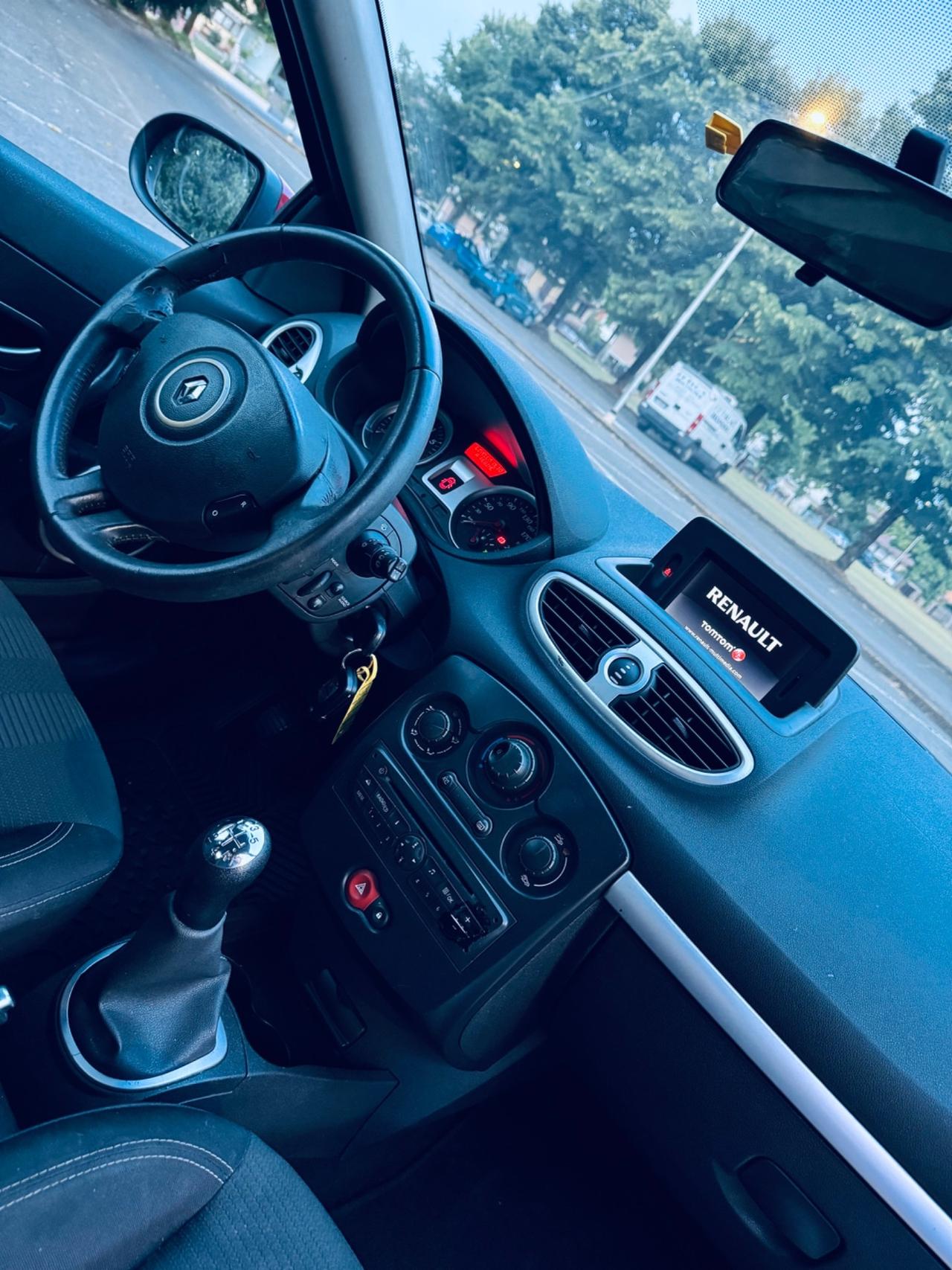 Renault Clio 1.2 16V 3 porte Dynamique