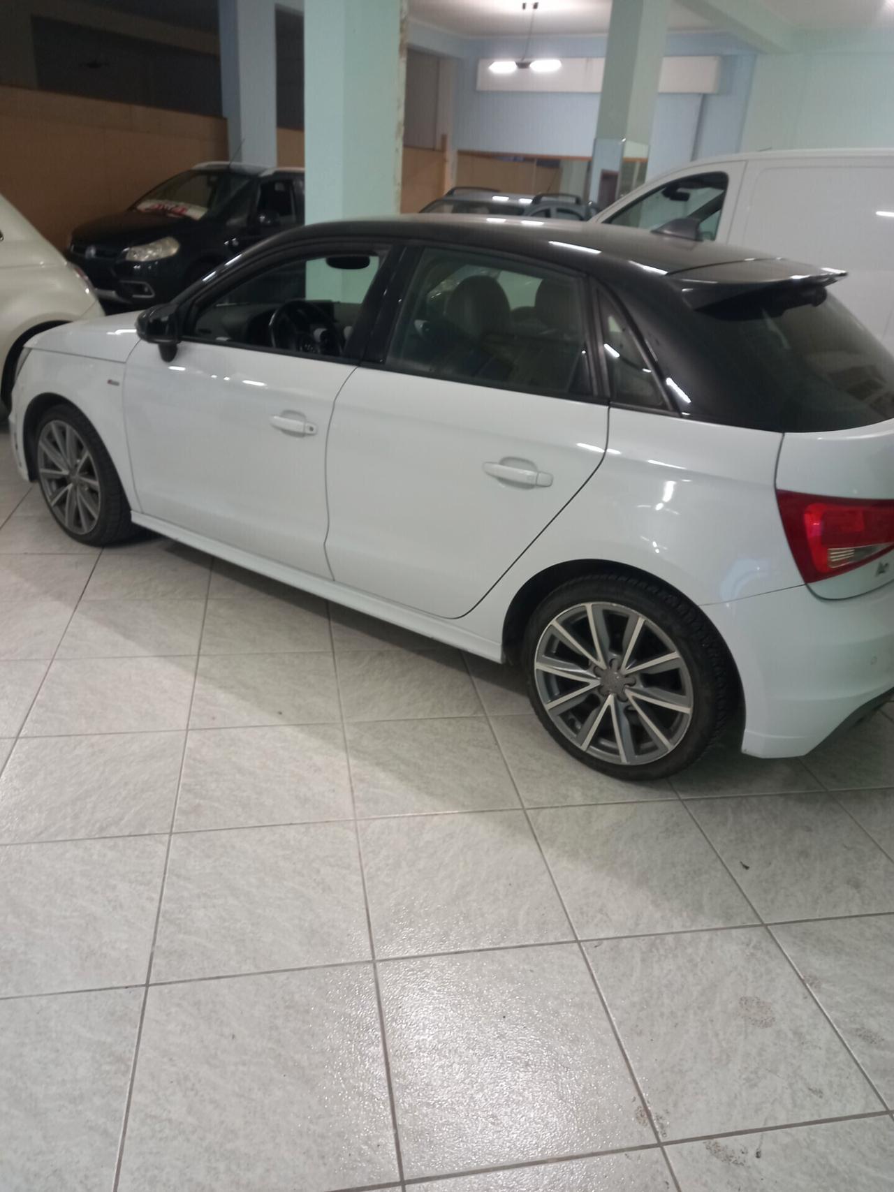 Audi A1 1.6 TDI S tronic Attraction