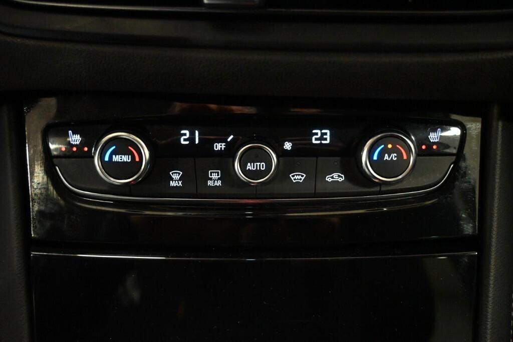 Opel Grandland 1.2 TURBO 130CV AUTO ULTIMATE ( FARI LED-COCKPIT-NAVI-MIRROR-PDC-TELECAMERA P. )