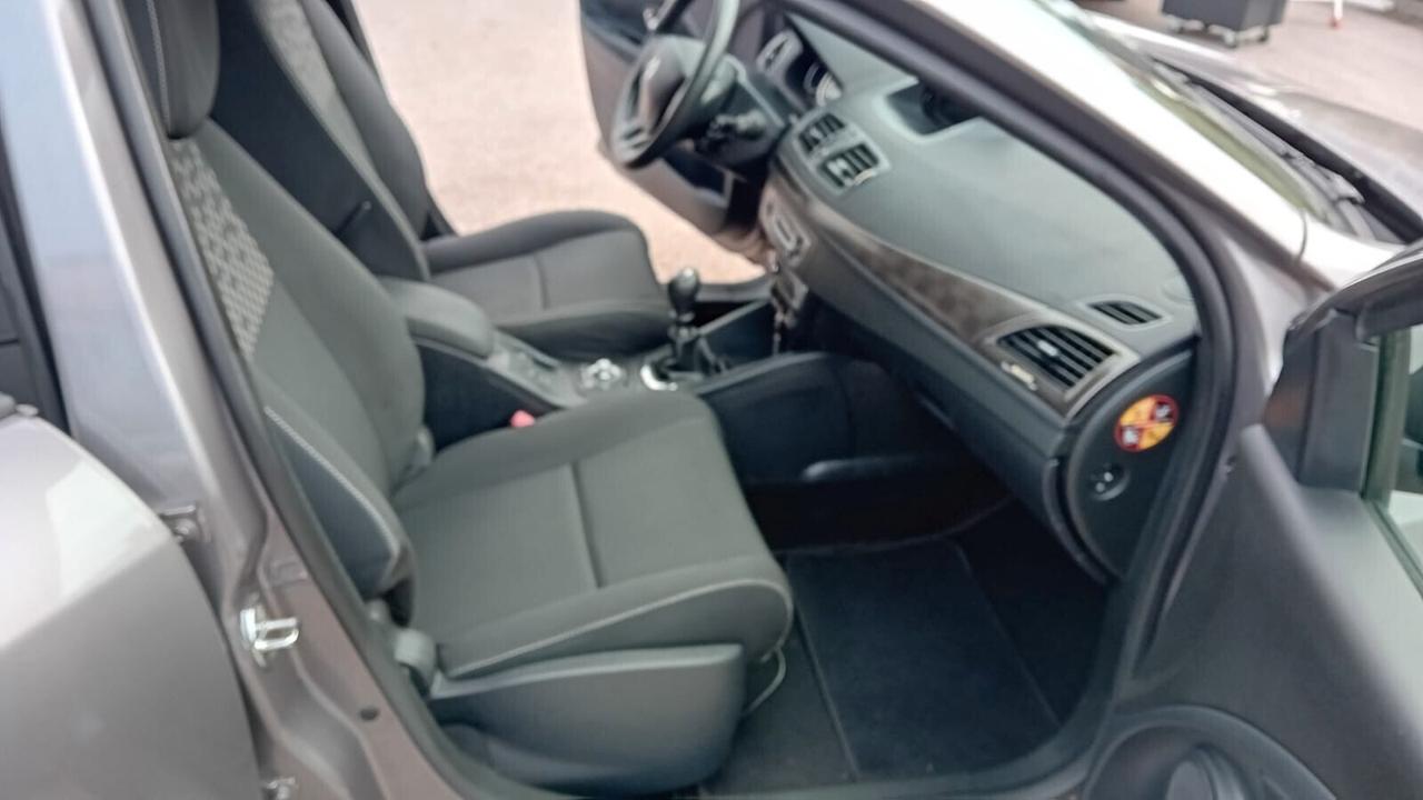 Renault Megane Mégane 1.5 dCi 110CV SporTour Wave