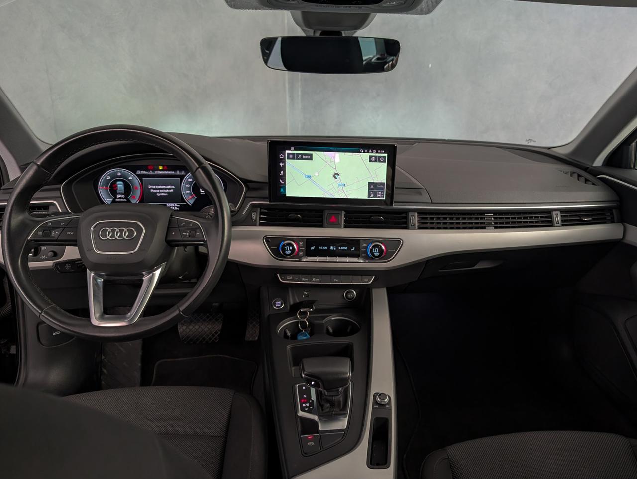 Audi a4 v 30 TDI MHEV S-tronic Business Advanced