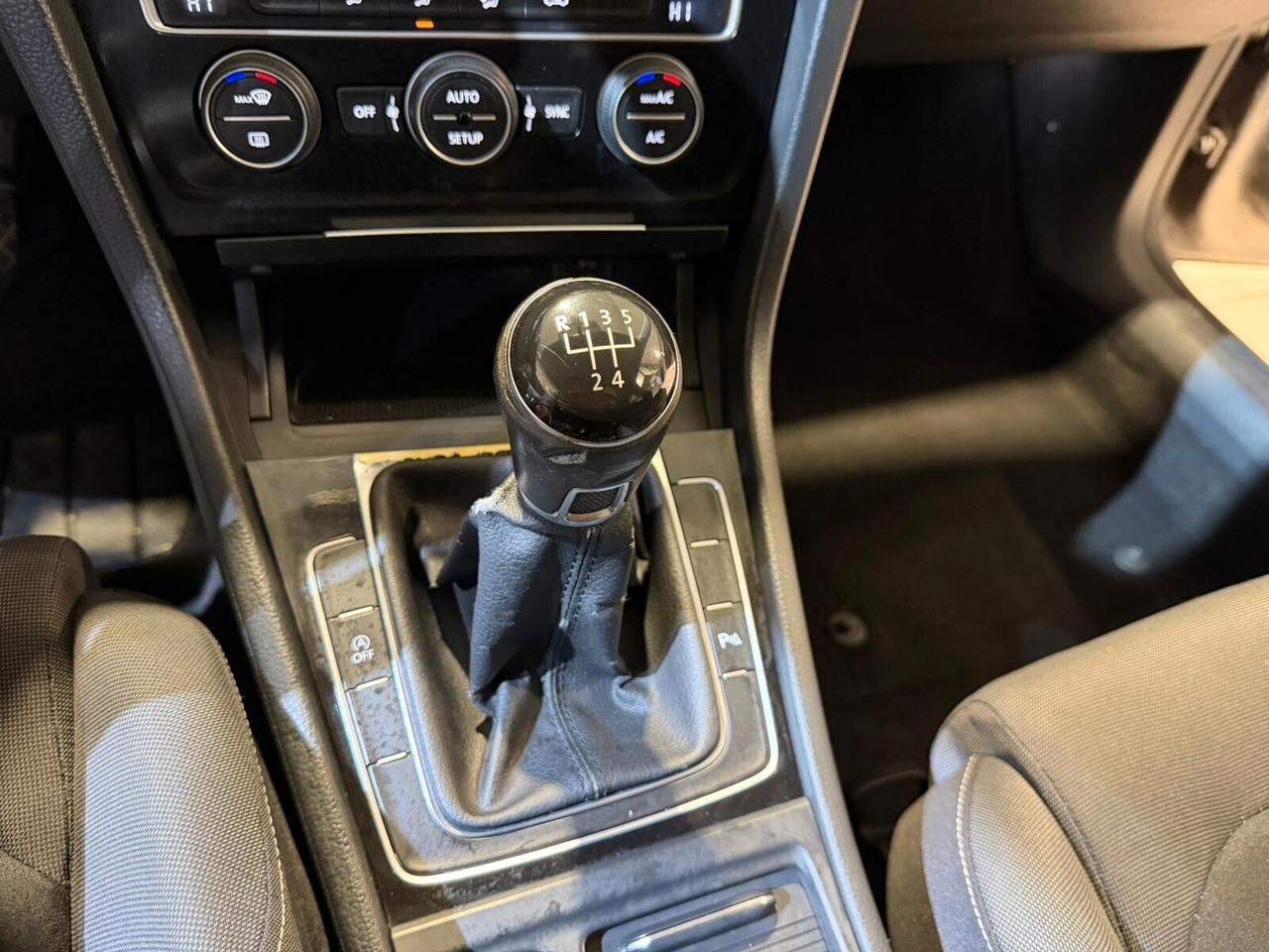 Volkswagen Golf Business 1.6 TDI 5p. Highline