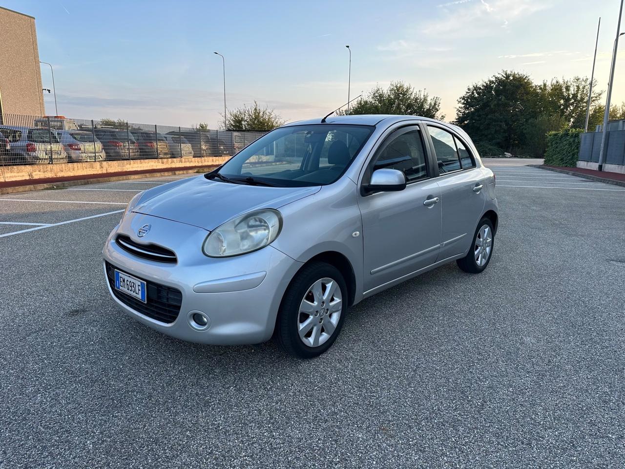 Nissan Micra 1.2 12V 5 porte Acenta cambio automatico