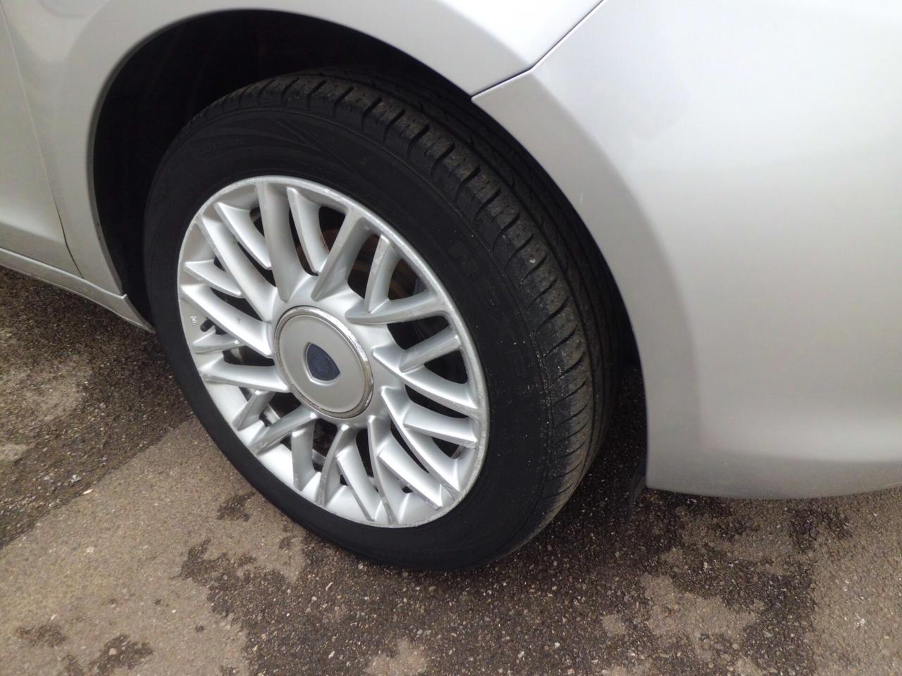 Lancia Ypsilon 1.2 69 CV 5 porte GPL Ecochic Elle