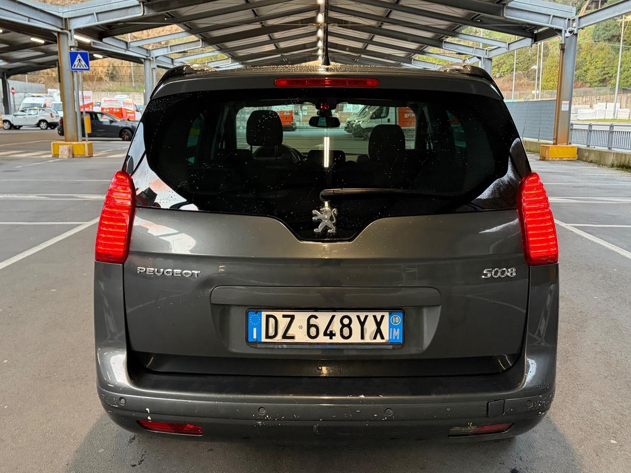Peugeot 5008 2.0 HDi 150CV 7 posti - euro5 2010