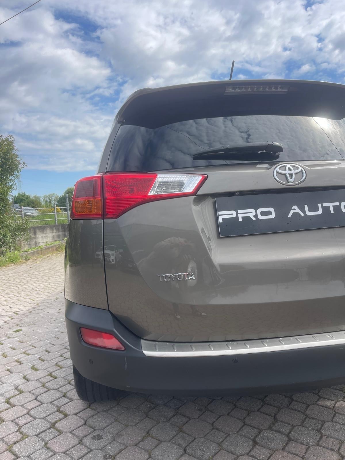 Toyota RAV 4 RAV4 2.0 D-4D 2WD