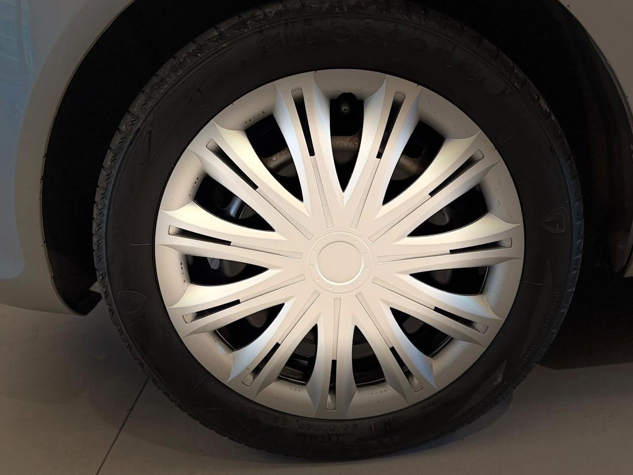 FORD FIESTA 1.4 GPL AUTOMATICA TITANIUM NEOPATENTATI