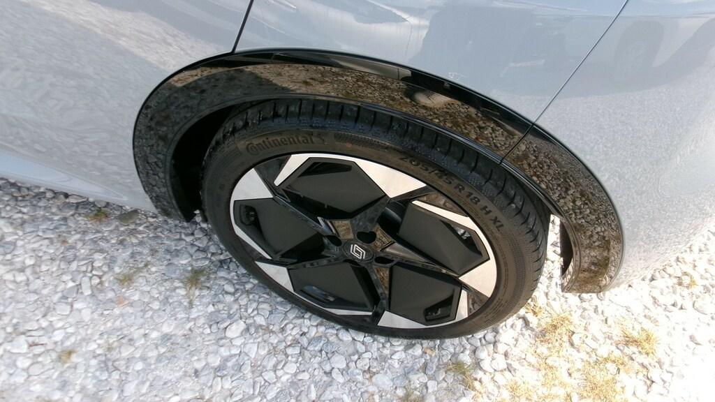 Renault Clio 1.8 full hybrid E-Tech Techno Auto