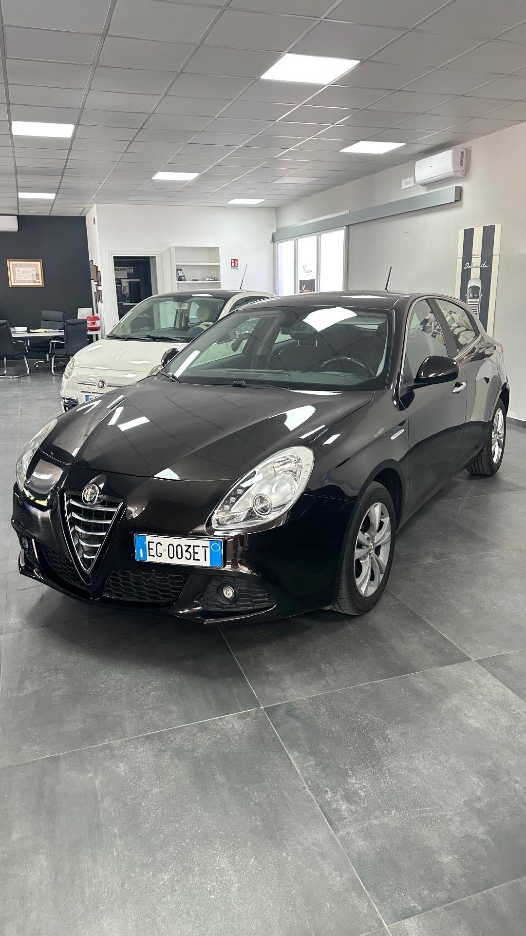Alfa Romeo Giulietta 1.6 JTDm-2 105 CV Distinctive