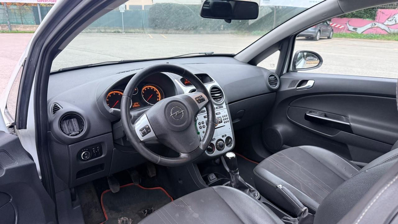 Opel Corsa 1.2 GPL/benzina