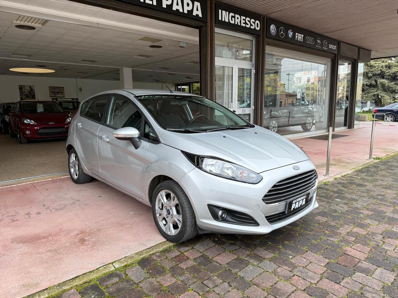 Ford Fiesta 1.5 TDCi 75CV 5 porte Black & White Edition