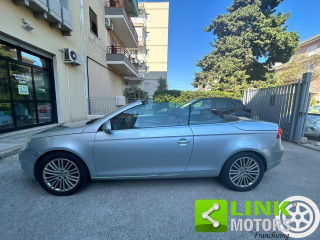 VOLKSWAGEN Eos .