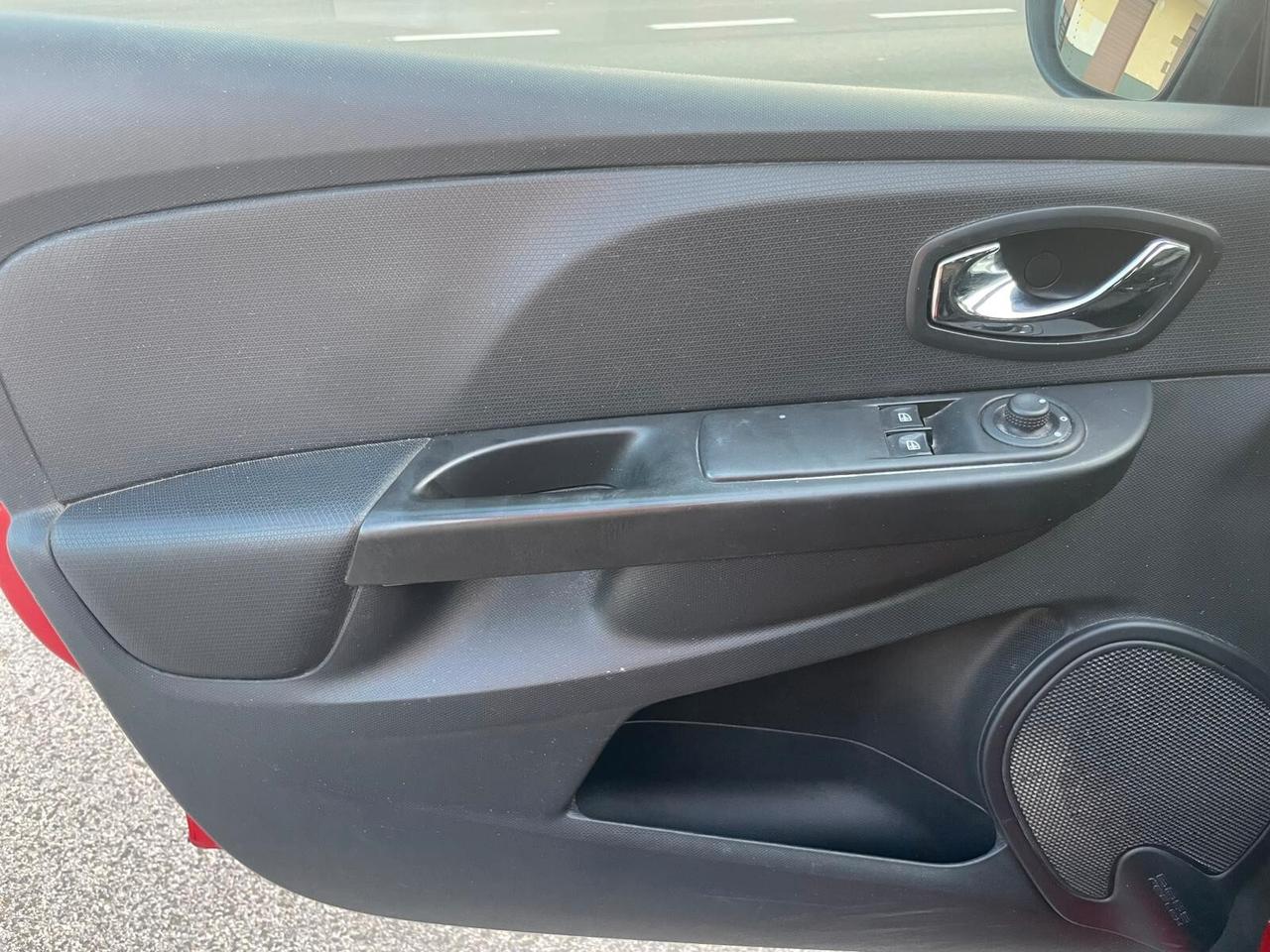 Renault Clio 1.5 dCi 8V 75CV 5 porte Costume National