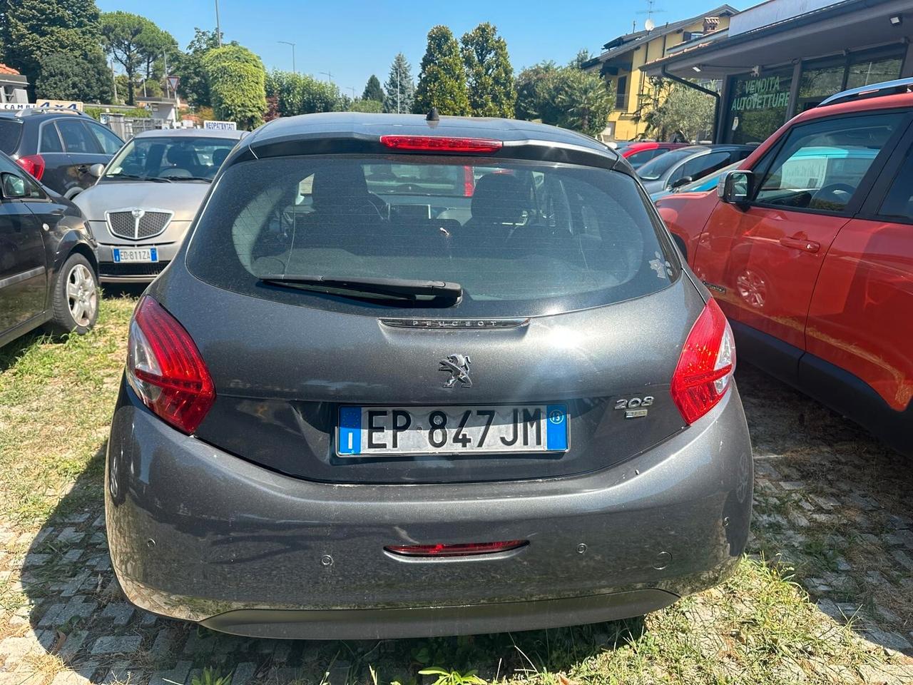 Peugeot 208 e-HDi Stop&Start Allure AUTO DESTINATA A COMMERCIANTI E OPERATORI DEL SETTORE