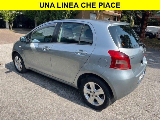 TOYOTA Yaris 1.3 5 porte