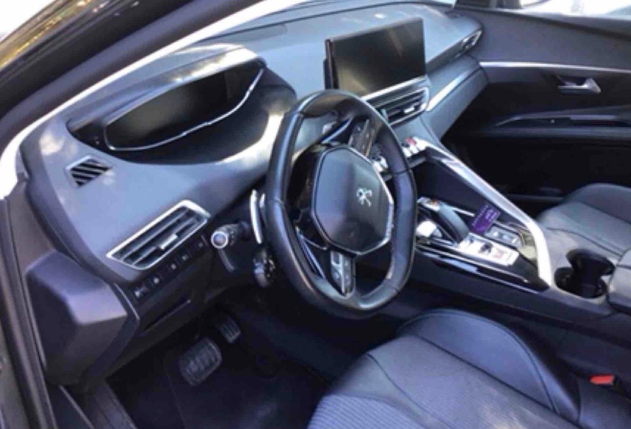 Peugeot 3008 Hybrid 225 e-EAT8 Allure Pack
