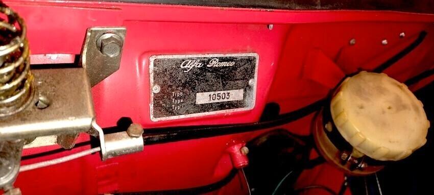 Alfa Romeo Spider 1600 OSSO DI SEPPIA