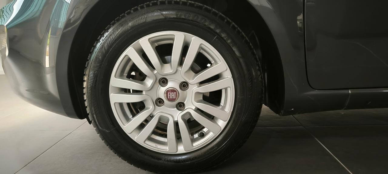 Fiat Punto 1.2 8V 5 porte Lounge ok neopatentati