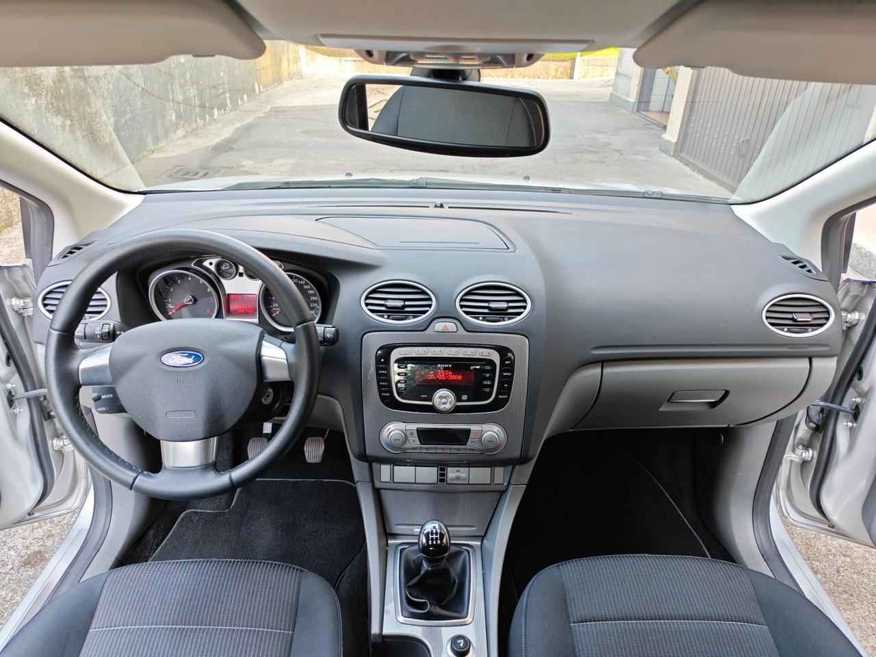 Ford Focus 1.6 BENZINA 115cv / 34.000km / Unipro