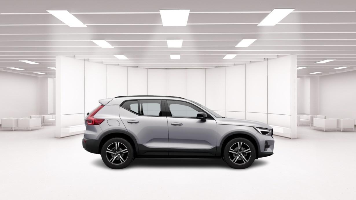 VOLVO Xc40 B3 Mild Hybrid Automatico Ultra Dark