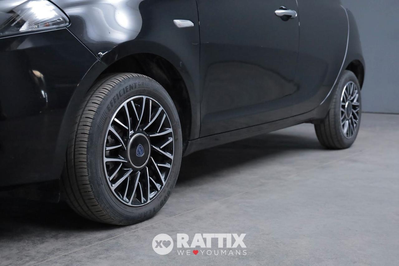 Lancia Ypsilon 1.0 Firefly Hybrid 70CV Platino