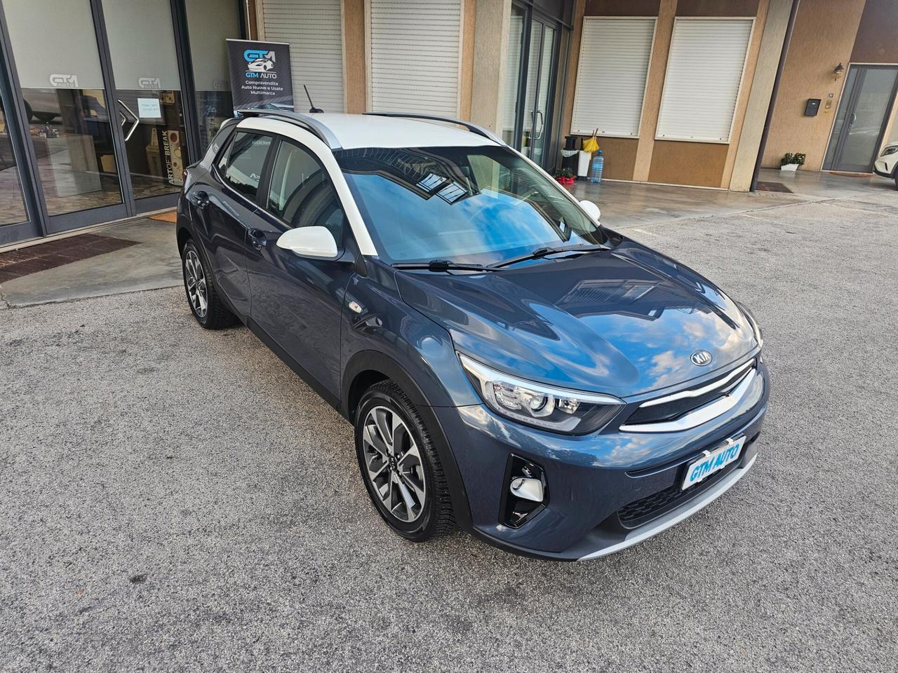 Kia Stonic 1.4 MPI 100 CV Style - Neopatentati