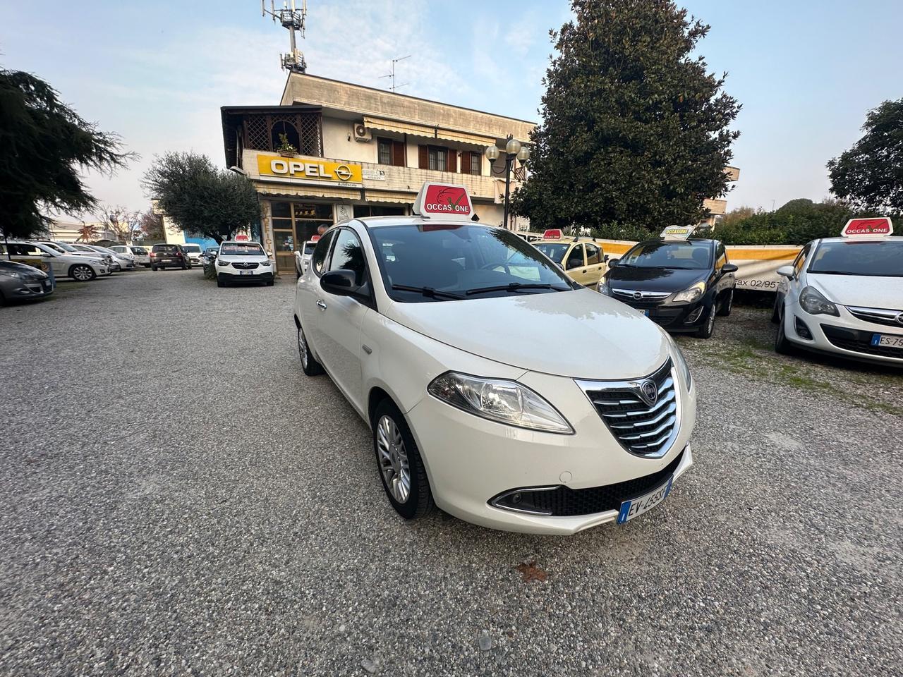 Lancia Ypsilon 1.2 69 CV 5 porte GPL Ecochic Gold