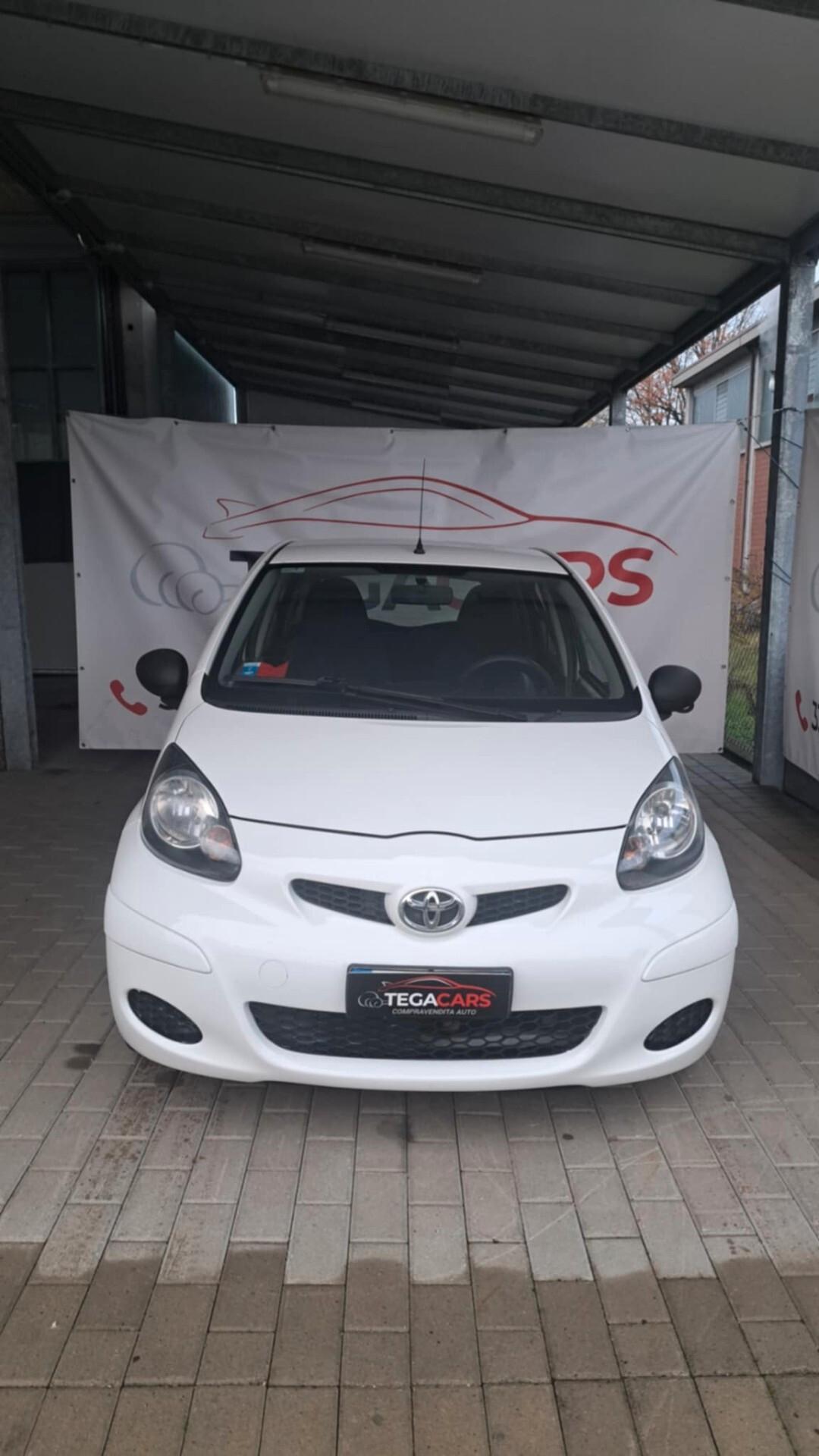 Toyota Aygo 1.0 12V VVT-i 5 porte Active Connect