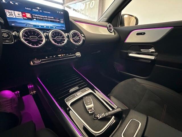 Mercedes-benz GLA 180 AMG Line Premium 15.000KM PARI NUOVO