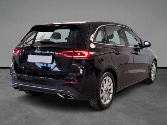 MERCEDES-BENZ B 180 d Automatic