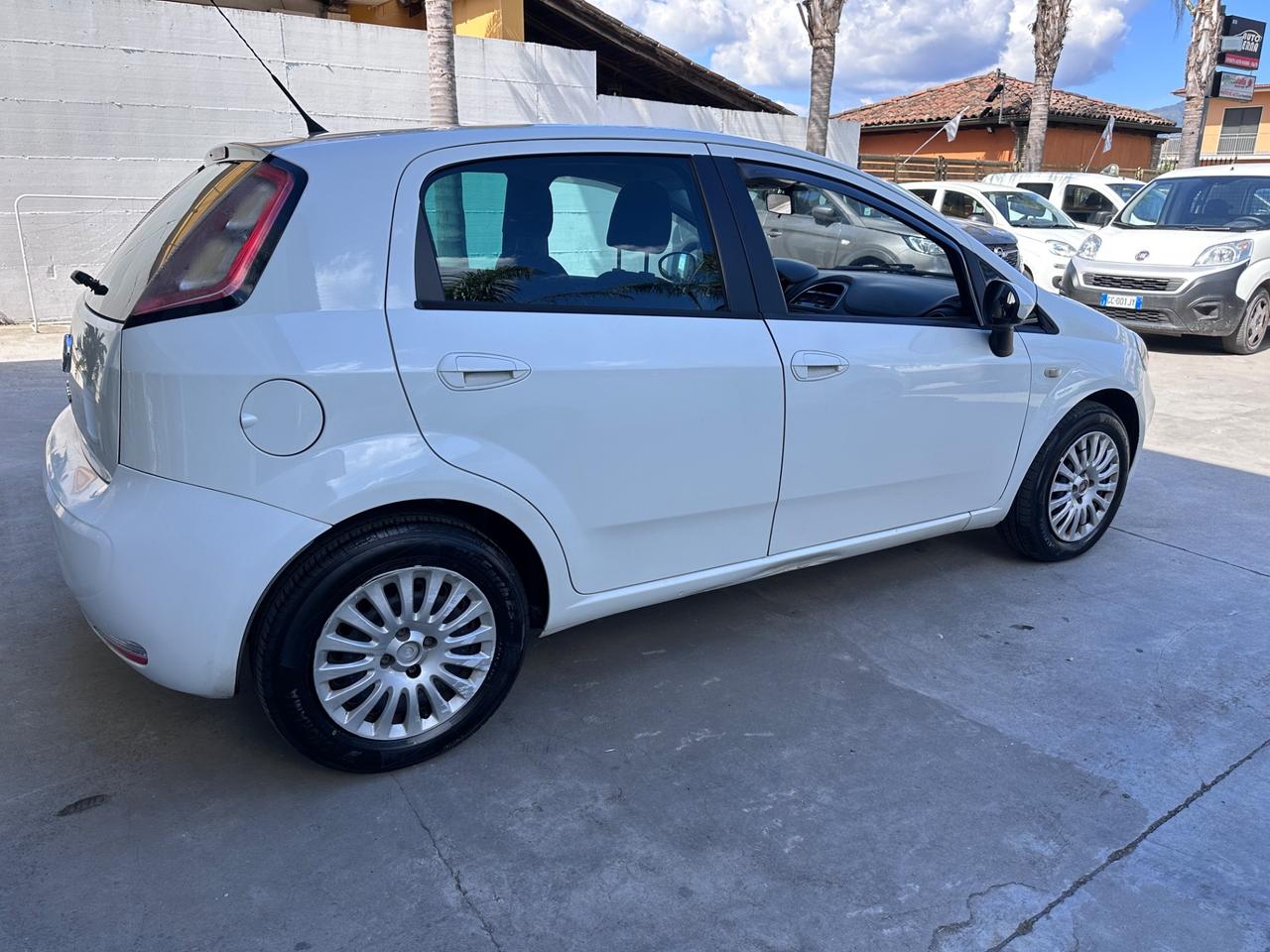Fiat Punto 1.3 MJT II 75 CV 5 porte lounge